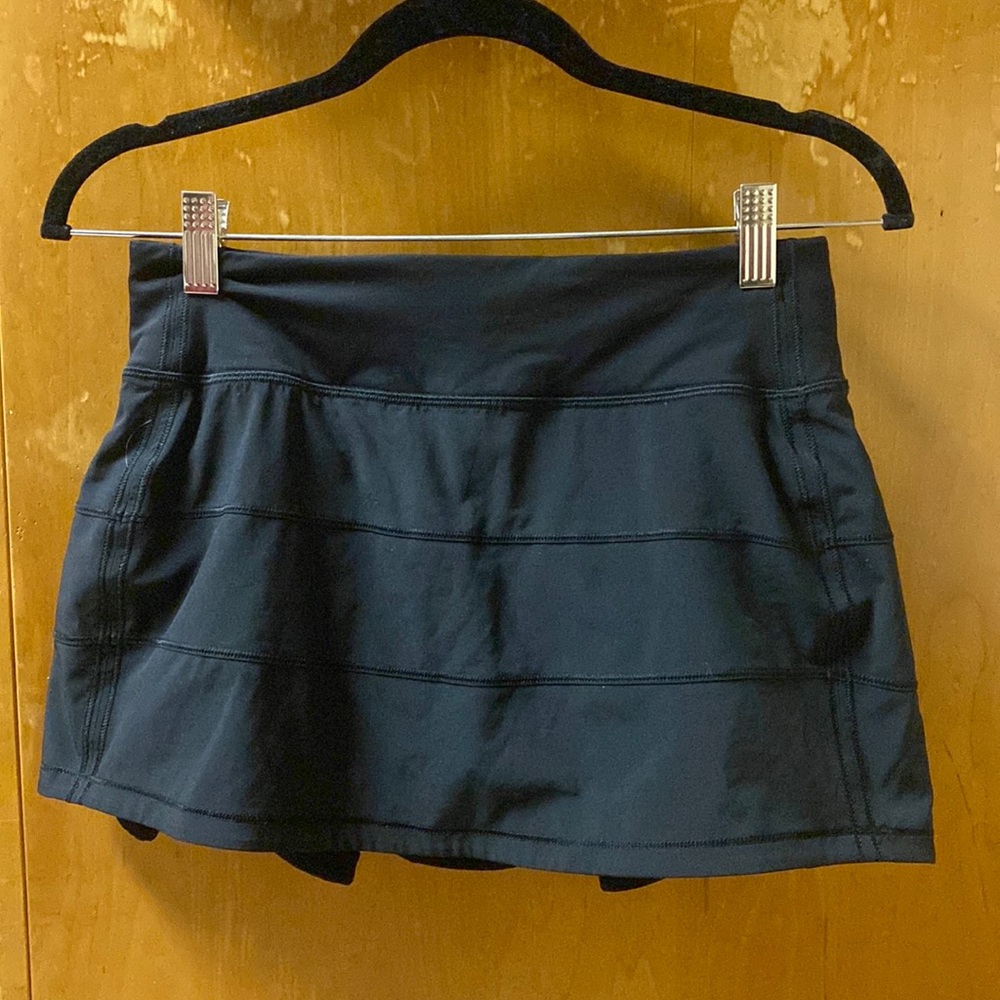 LULULEMON 4” BLACK SKORT